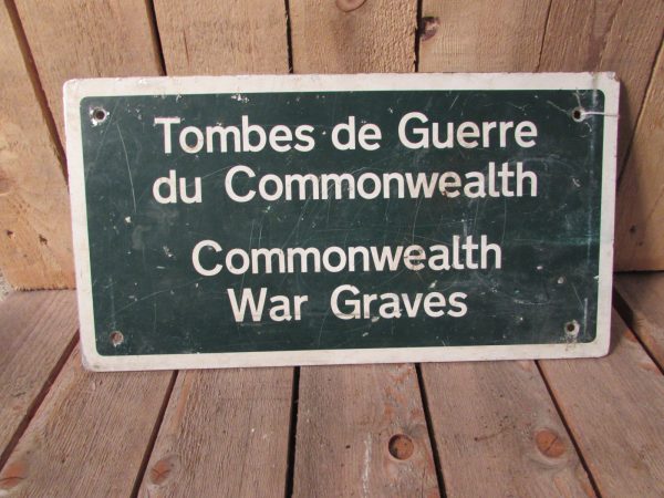 Commonwealth War graves sign