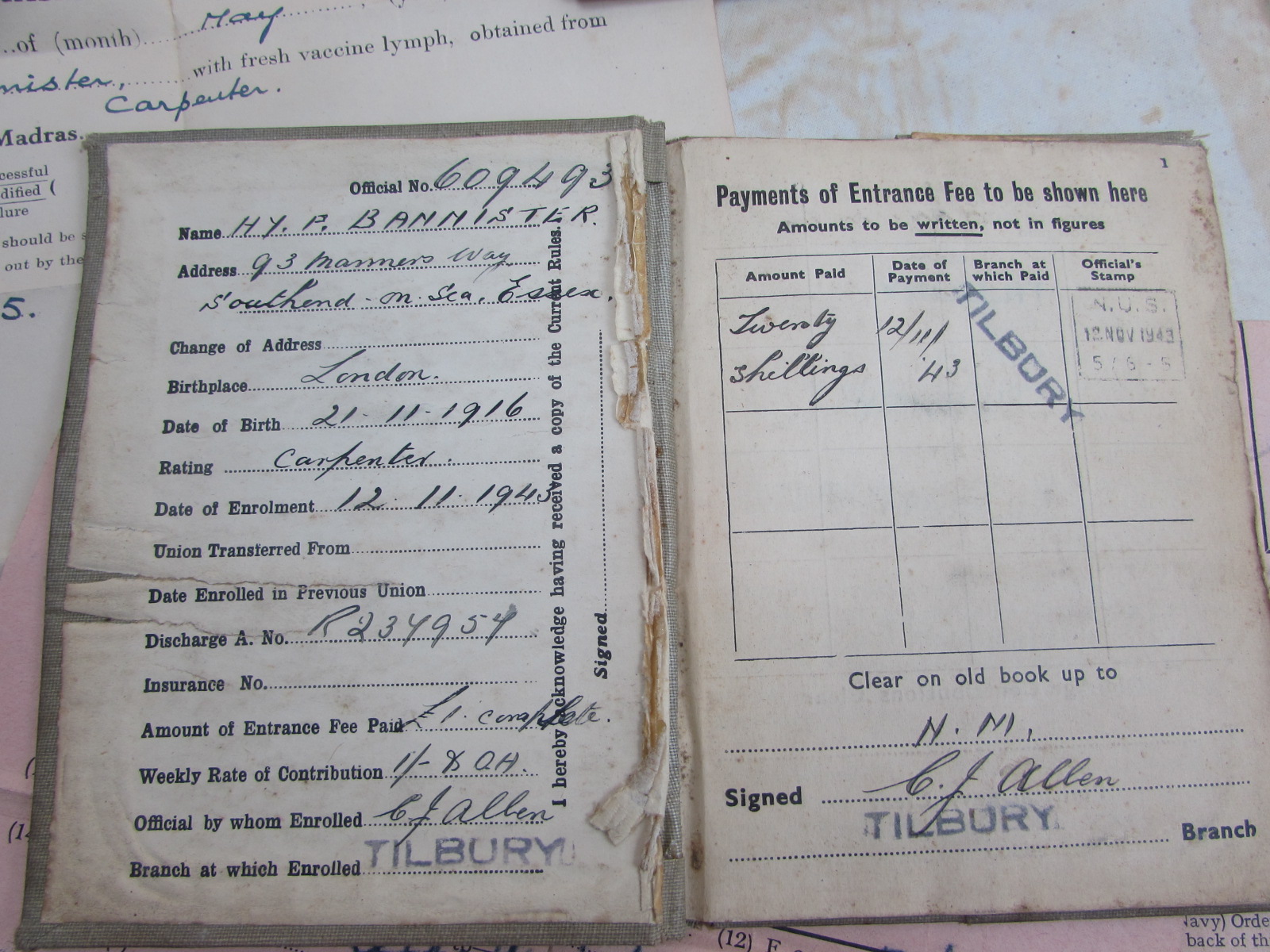 Merchant Naval paperwork and insignia, 1943 - Antiqurio Antiques