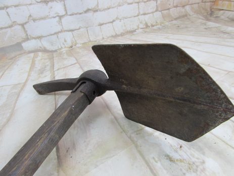 SOLD..WW1 British Army Entrenching tool - Antiqurio Antiques