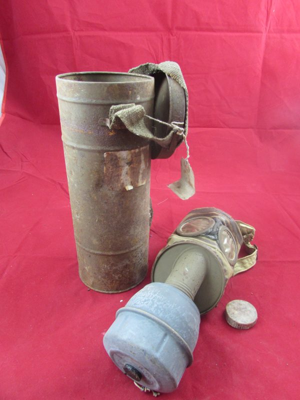 WW2 French Civilian TP38 Gasmask, and Tin