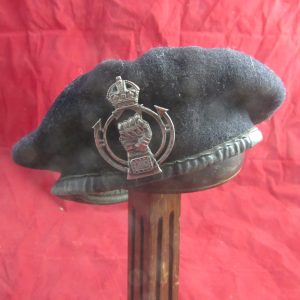 Royal Armoured Corps WW2 Beret and Badge.