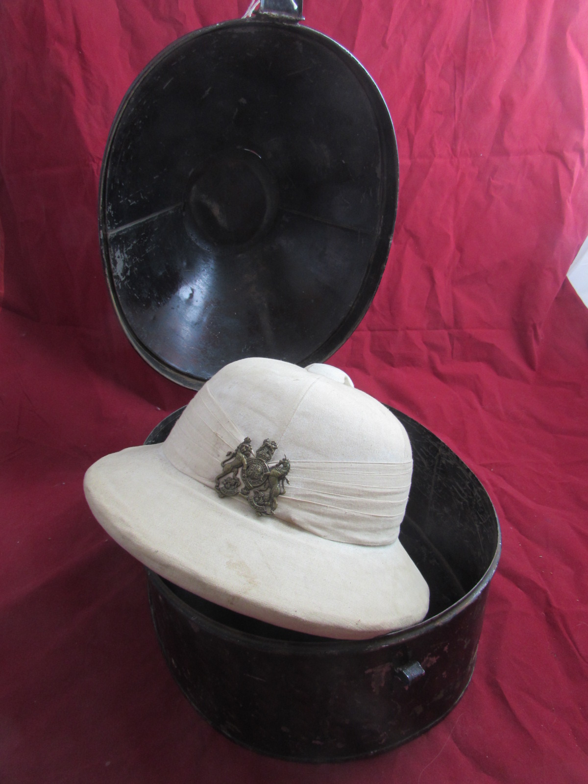 Victorian Officers Service Pith Helmet - Antiqurio Antiques