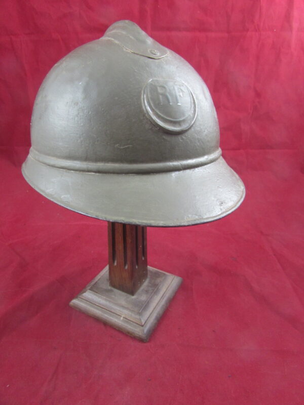 France. M15 Adrian helmet to the Troupes d’Afrique du Nord.(Spahis, Zouaves,etc.)