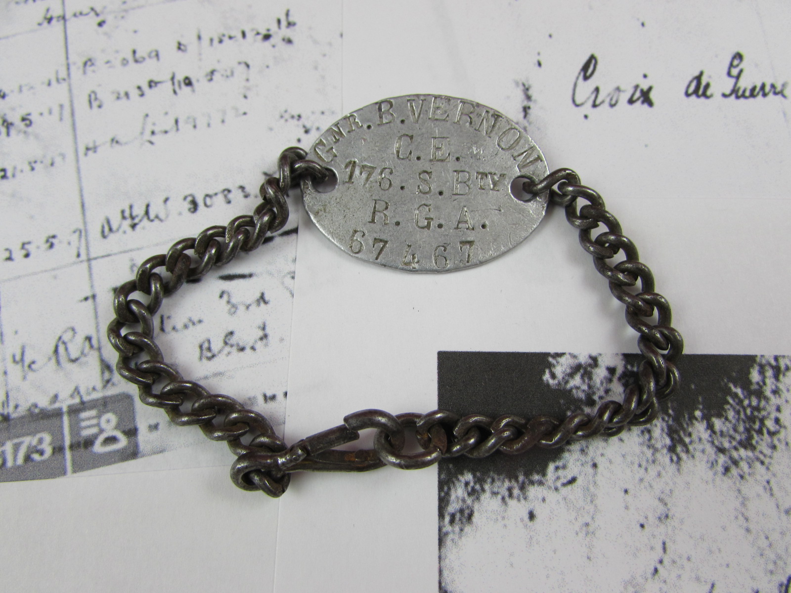 WW1 British Army wrist ID bracelet '176 Siege Bty' Royal Garrison Artillery, MM & C de G