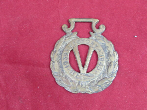 WW2 Horse Brass VICTORY 1939 - 1945 WW2 COMMEMORATIVE