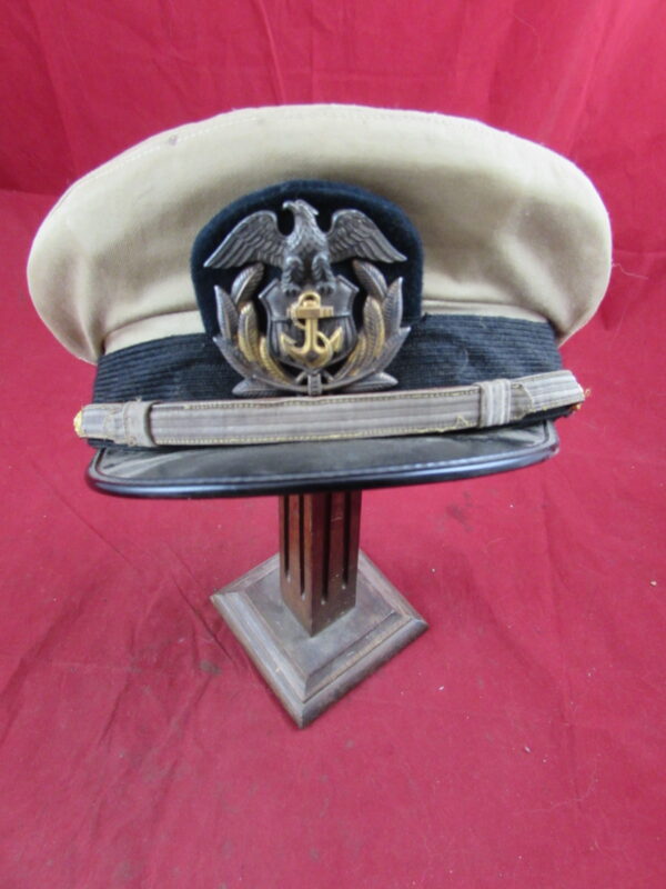 WW2 United States Merchant Marine Khaki visor cap.