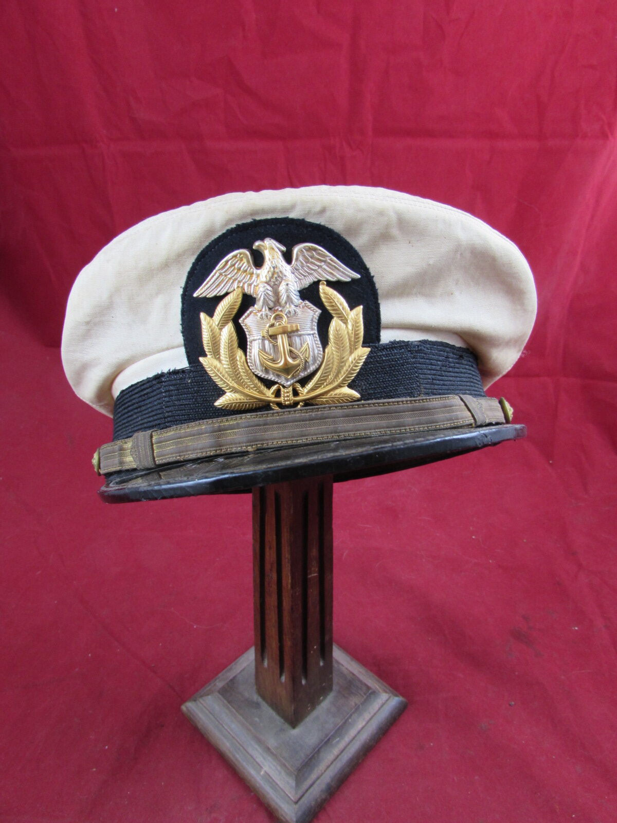 WW11 United States Merchant Marine Khaki visor cap.