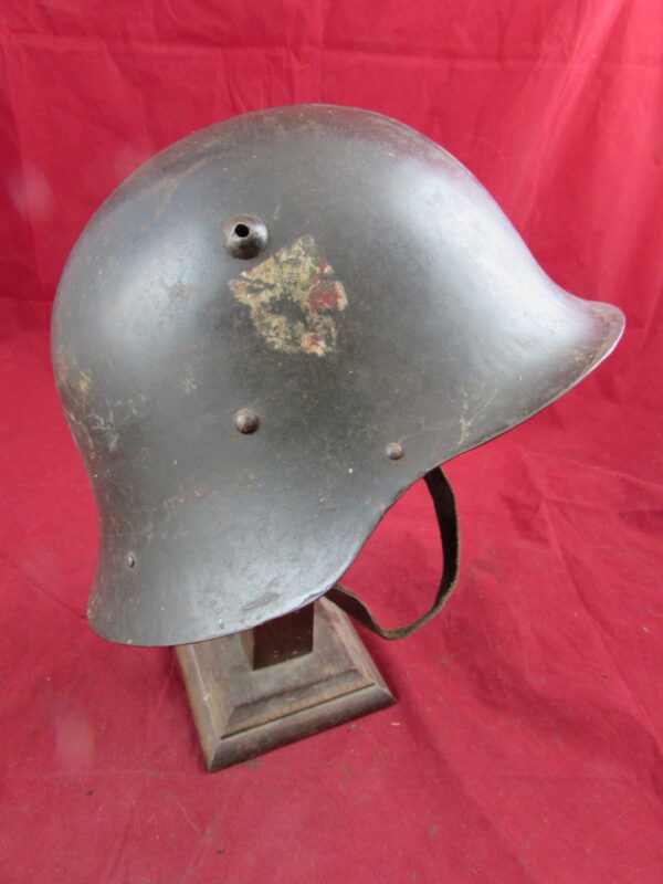 WW2 Bulgarian M36 Steel Combat Helmet - Image 2