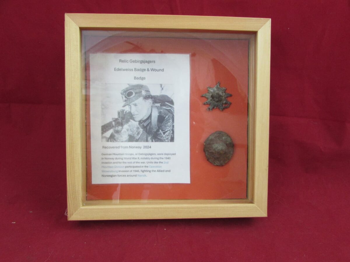 Relic Gebirgsjagers Edelweiss and Wound Badge